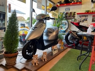 店頭販売中のバイク8